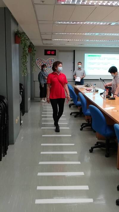 新北高齡道安宣導  將採實際體驗教學  如行人務必走斑馬線  導正長輩任意穿越馬路的習慣