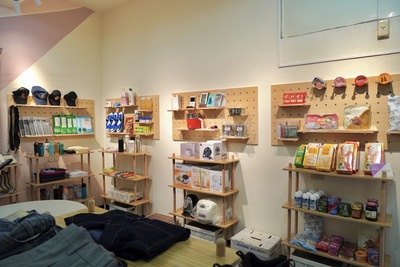 觀照園Showroom提供無家者所需日常生活用品及家電