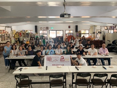 國際崇她社新北社和新北閃亮少年社帶領金山高中和雙溪高中學生代表走訪新生活 並以演講引領學生生涯規劃