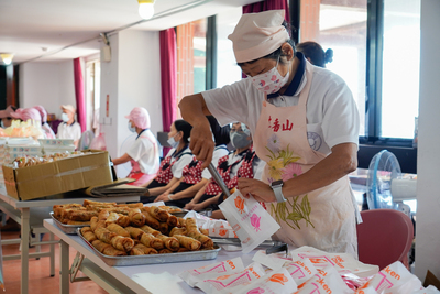 仁愛之家園遊會今年提供台灣各地小吃