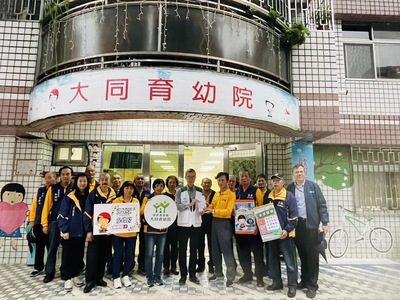 板橋深丘福德宮捐贈善款給新北市大同育幼院