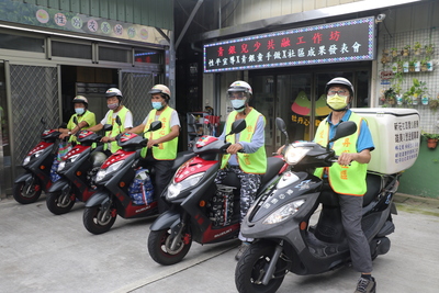牡丹心為獨老送餐成立機車隊 有如Foodpanda外送