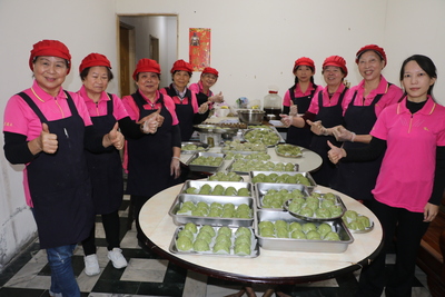 汐止保長社區推動社區小產業艾草粿  受外界歡迎