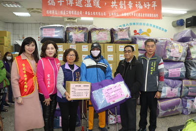  順盛及華盛捐贈物資給照顧關懷協會 並轉贈給弱勢家戶