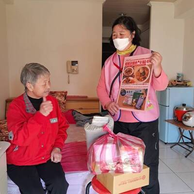 針對獨居長輩，新北市府動員各區公所、志工團隊及里長等，關懷慰問長者健康狀況