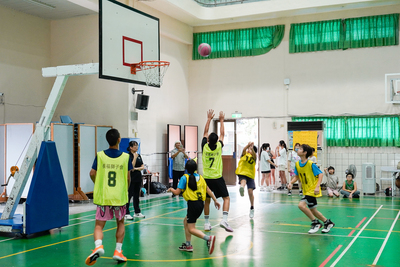  「三對三鬥牛賽」讓兒少盡情抒發宣洩旺盛的精力