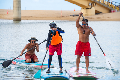 新北「高年級生」首度體驗SUP立槳運動，立即展現「動健康」核心鍛鍊成果，成功挑戰站立姿勢