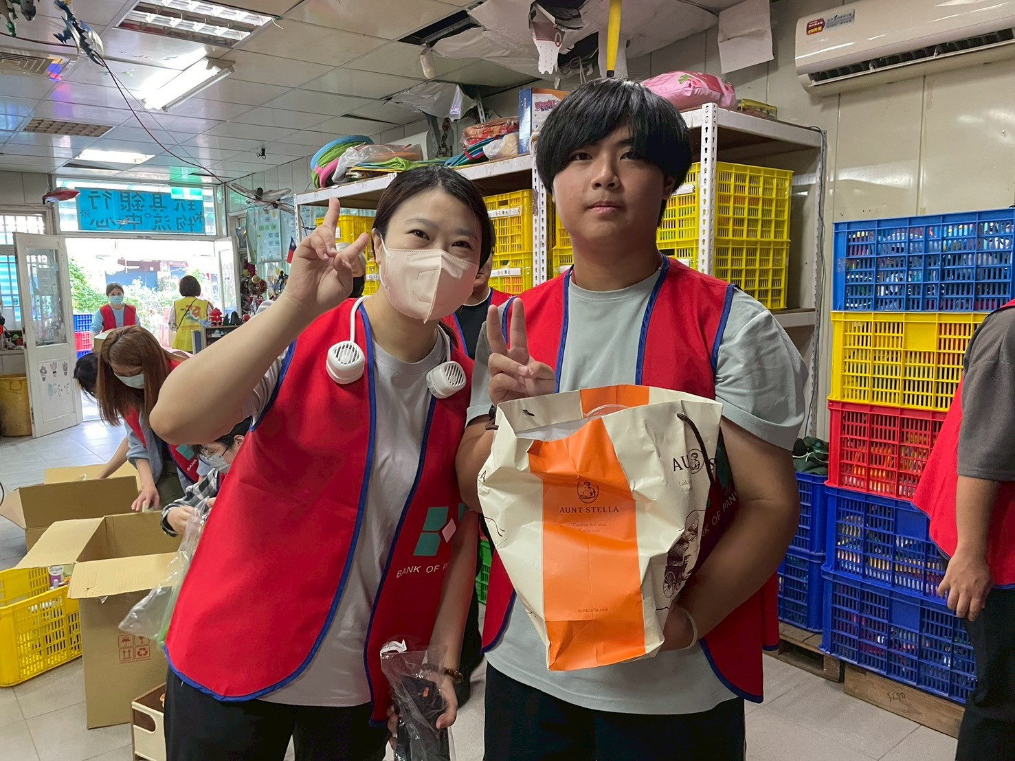 新北企業志工體驗 板信商銀員工進玩具銀行 讓玩具重生