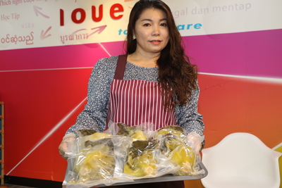 范秋水今年製作的第一批越式酸菜已開甕販售